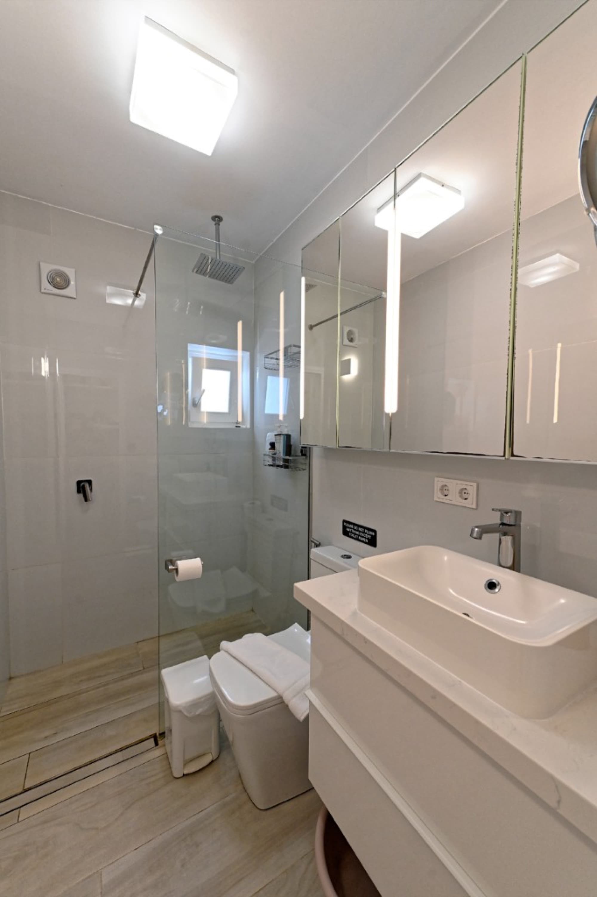 Bathroom at Hedoni Mykonos